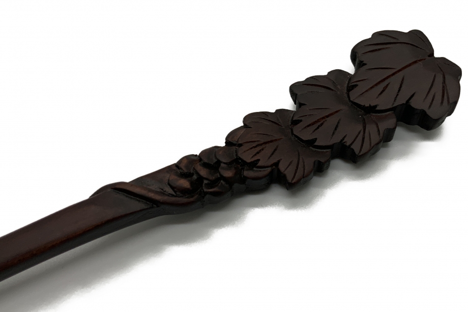 Long spoon Karuizawa-carving, Grape design